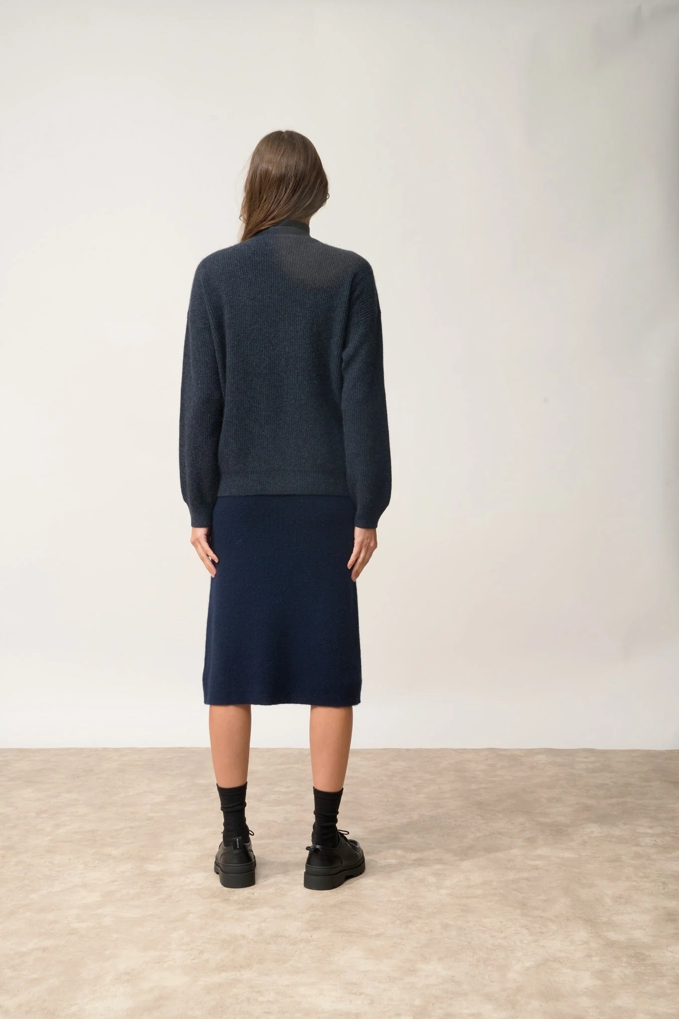 ADELE cardigan col v caviar - Image 4