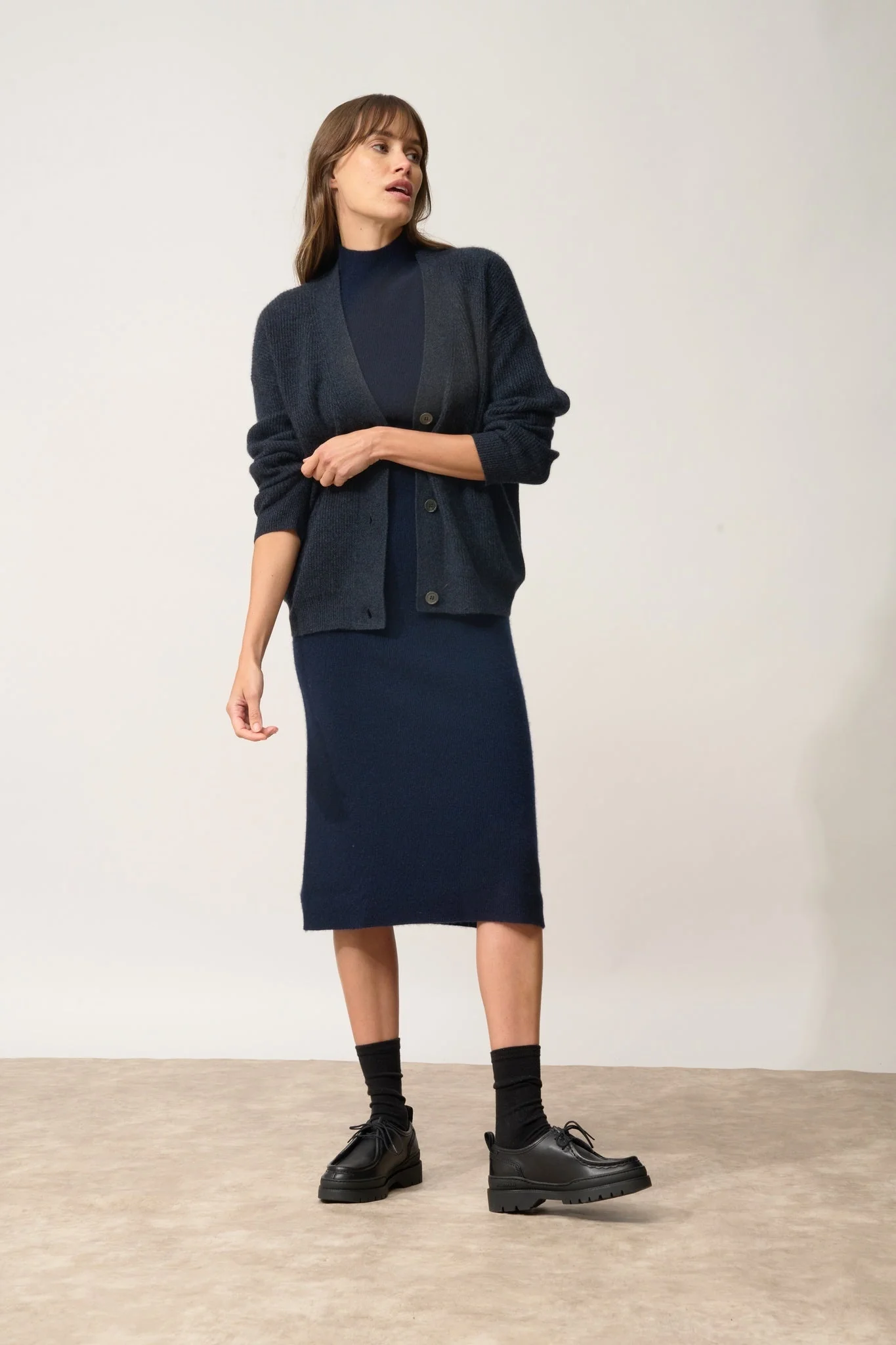 ADELE cardigan col v caviar - Image 5