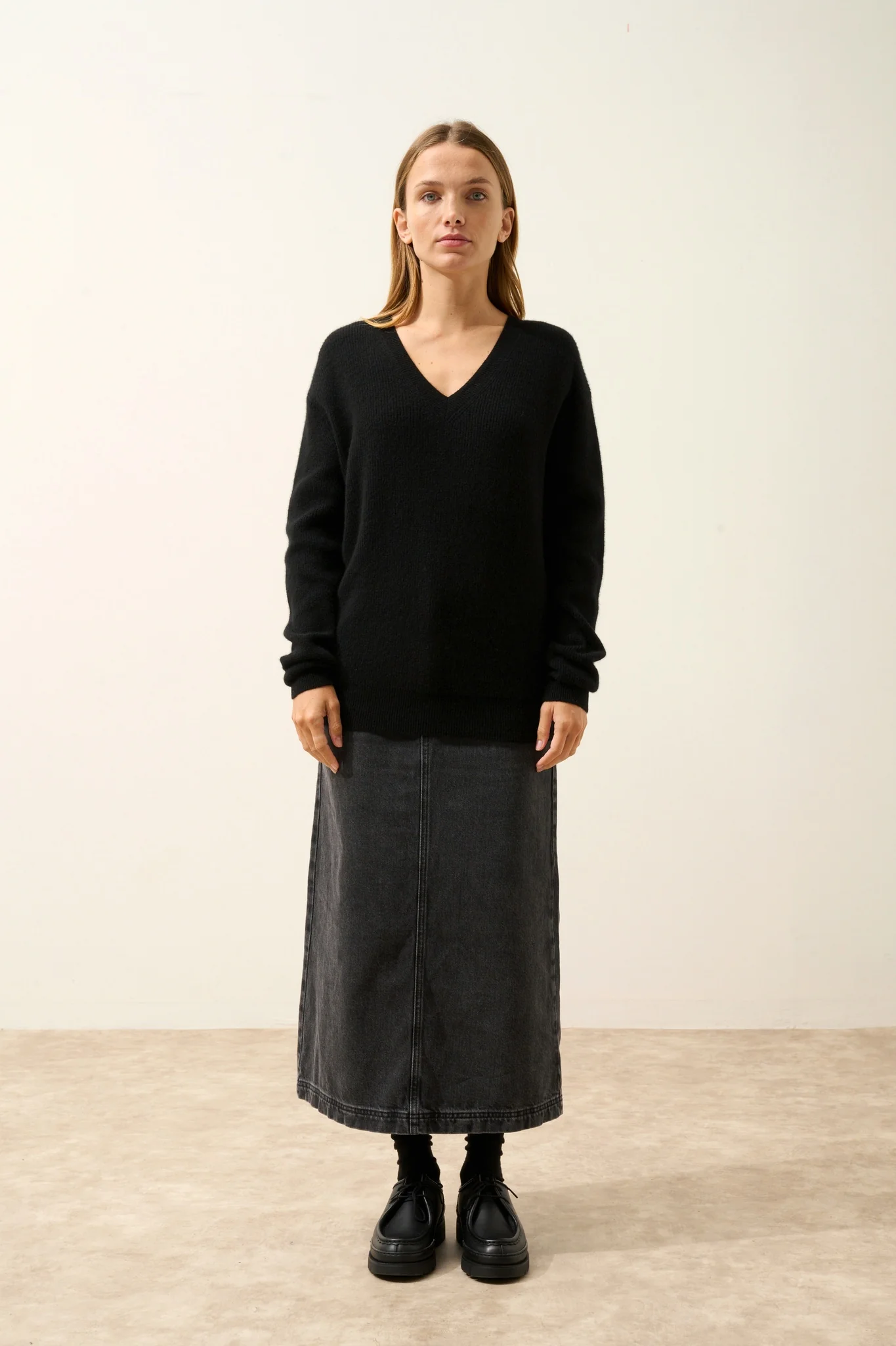 ALENIA pull col v noir - Image 6