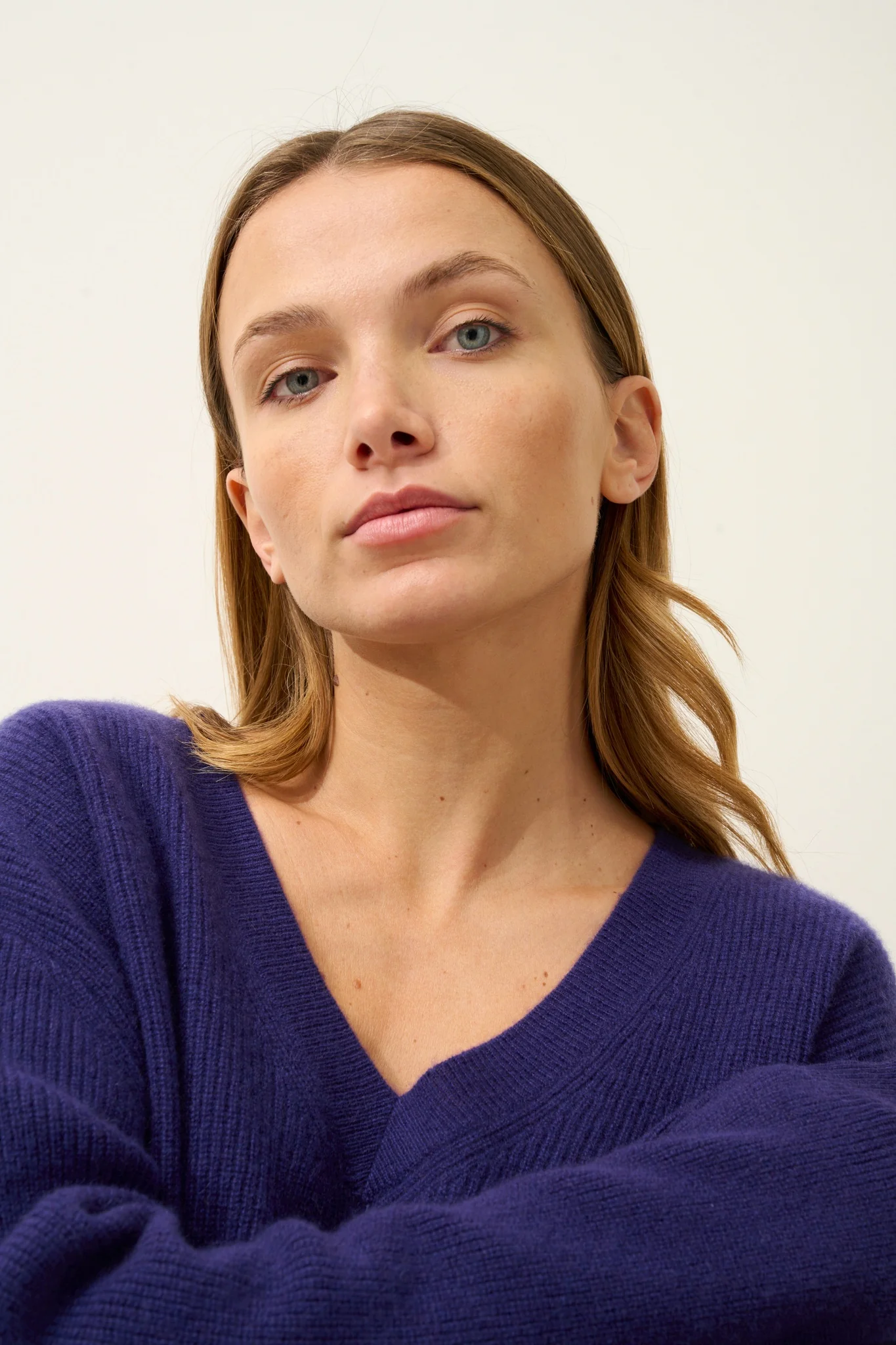 ALENIA pull col v purple - Image 3