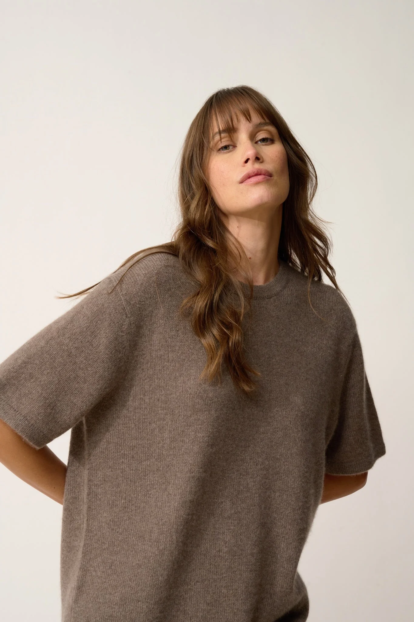 CARLA t-shirt col rond taupe chiné – Image 2