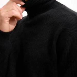 GOBA pull col roulé noir