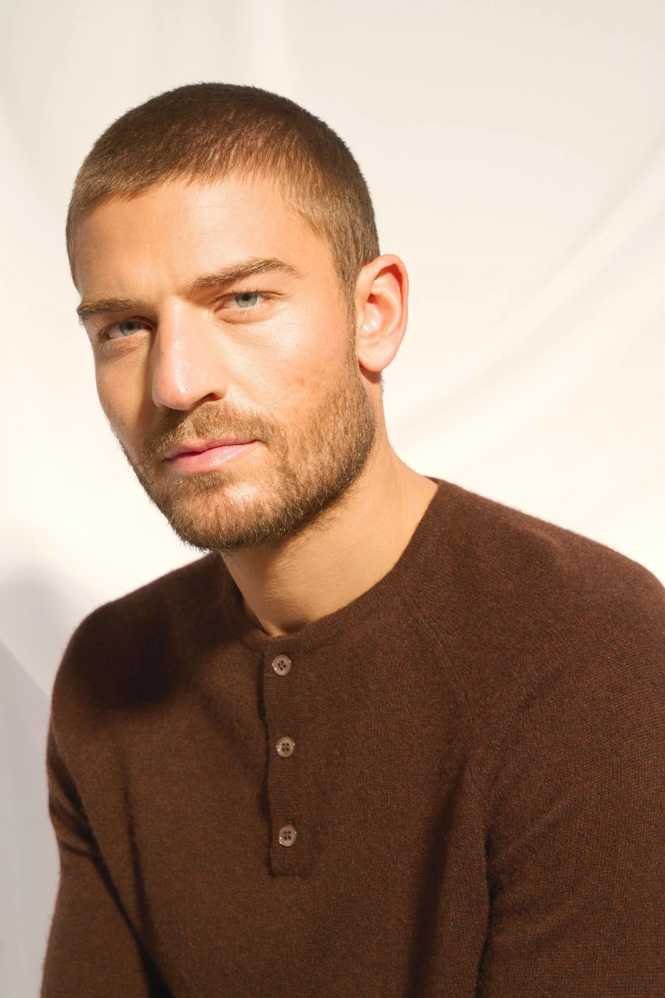 GUZMAN pull col tunisien café – Image 5