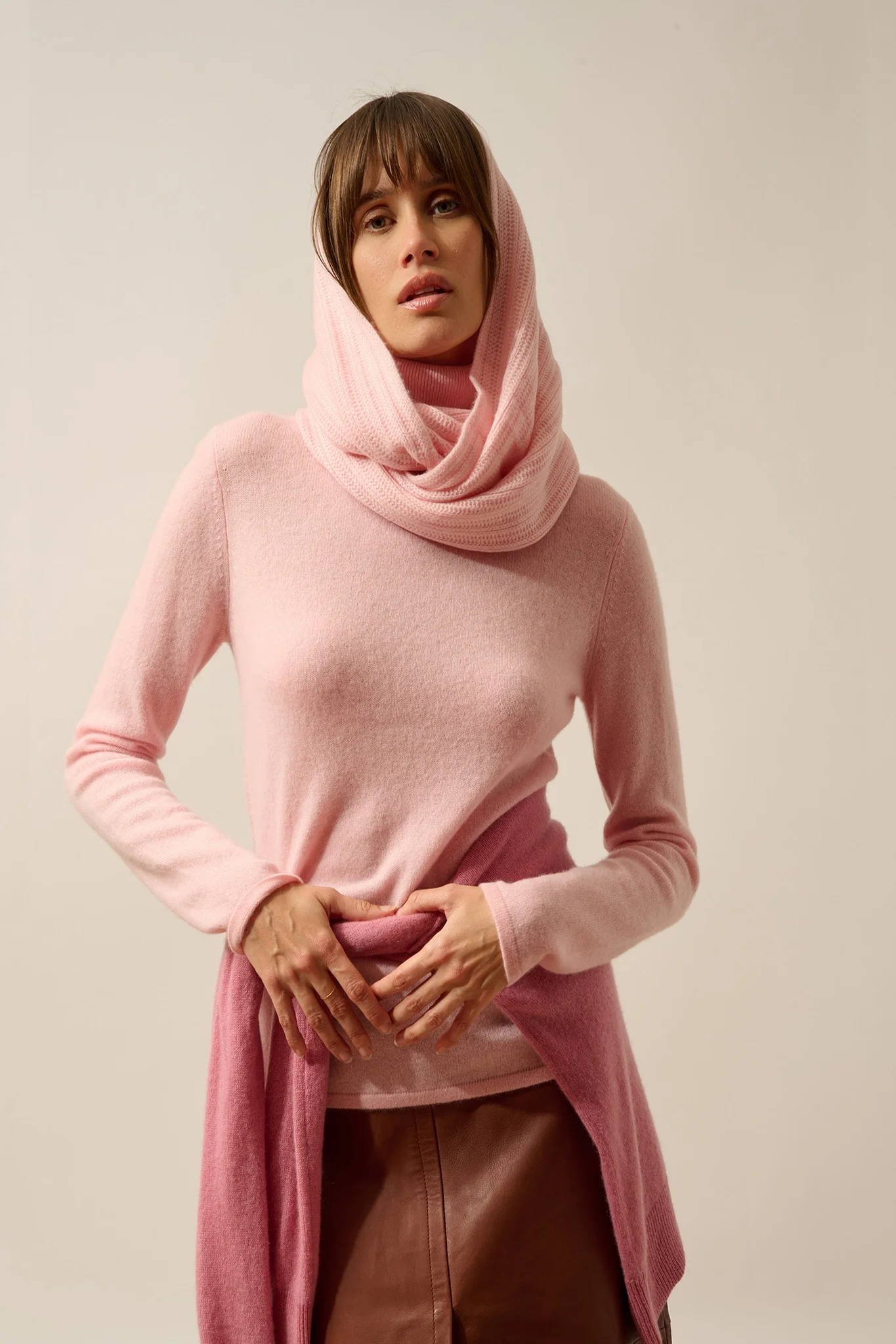 HUTTON tour de cou 4 fils ballerine – Image 3