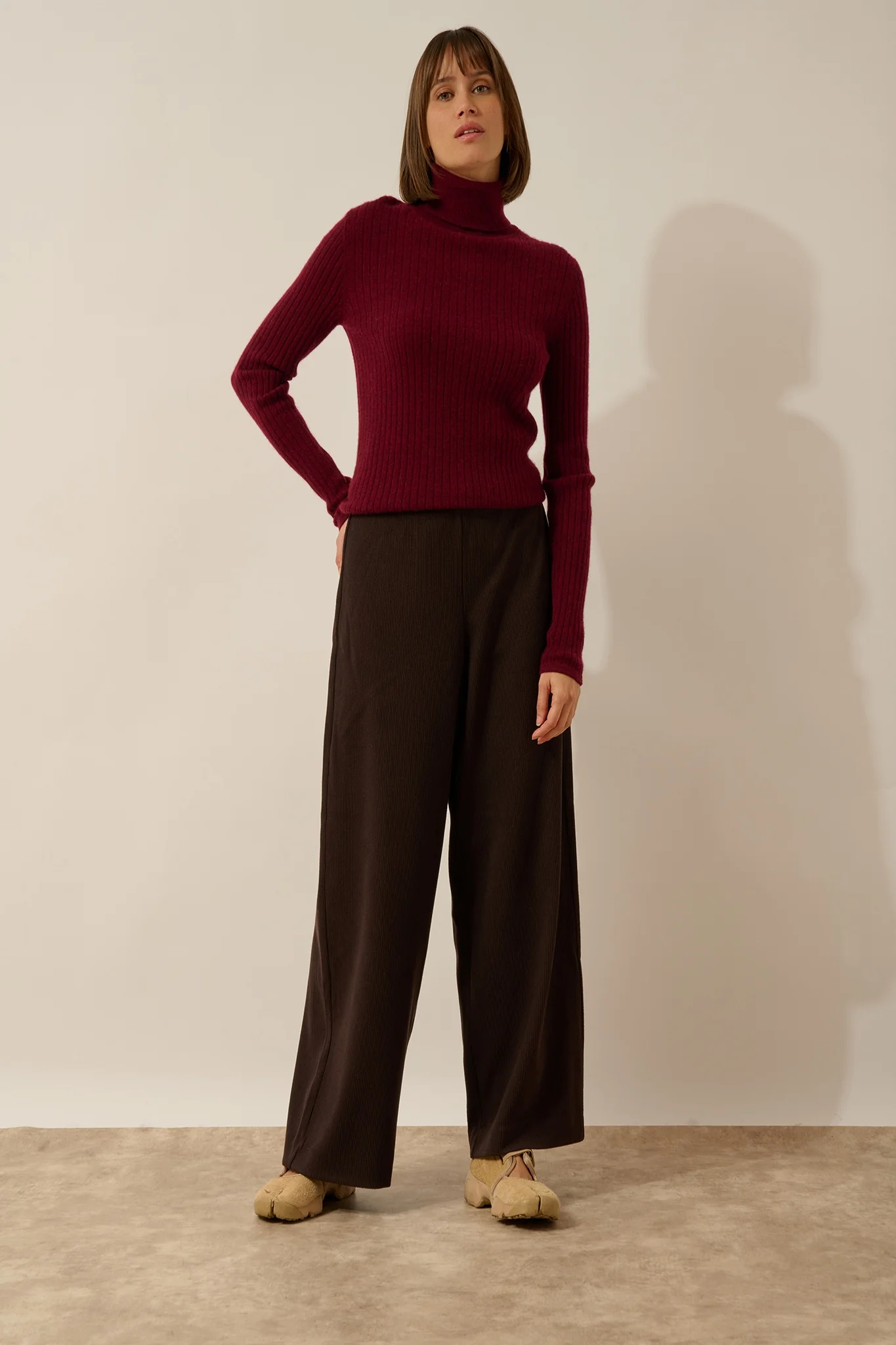 HYPNOS pull col roulé mûre – Image 2