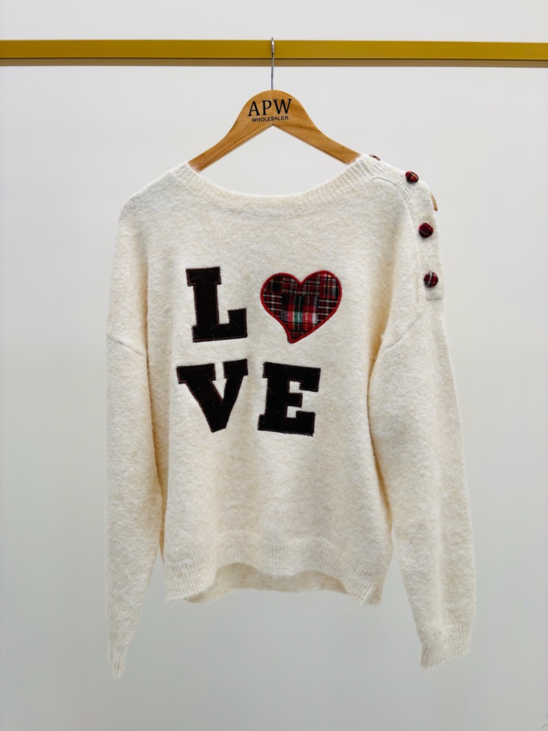 Pull Message Love à Détail Boutonné en Maille Douce - Image 5