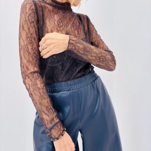 Top en Dentelle Marque Ange – élégance sensuelle et féminité assumée