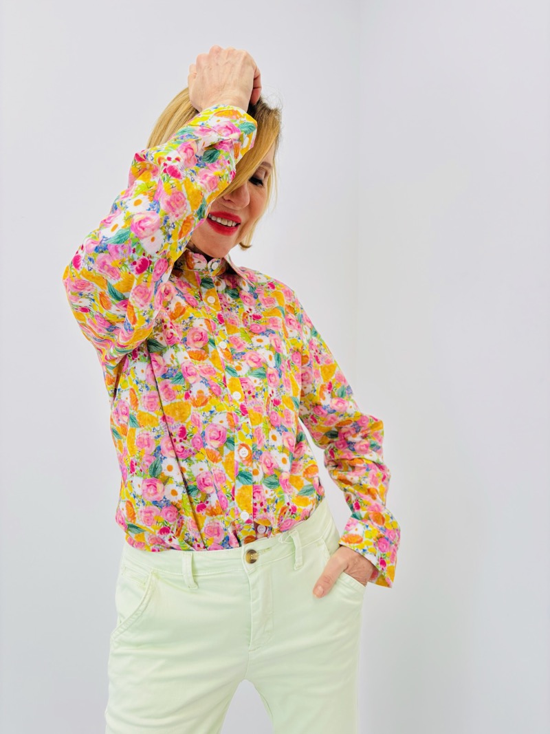 Chemise Fleurie en Coton – éclat printanier et féminité assumée