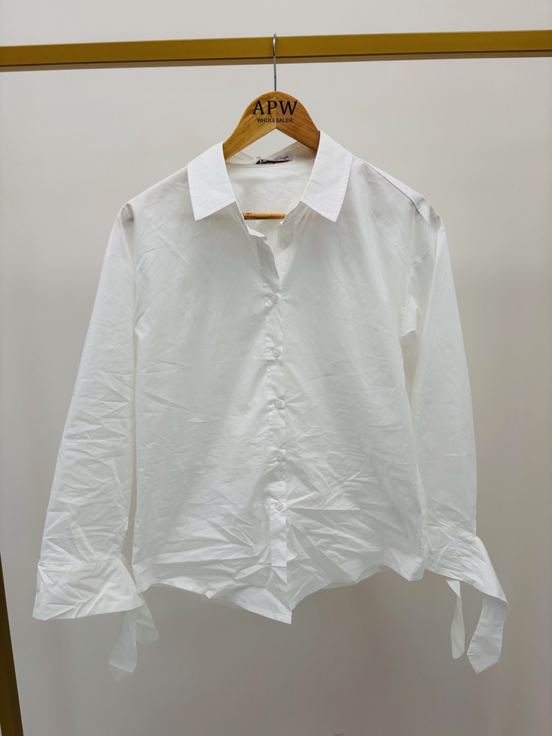 Chemise Blanche en Coton avec Nœuds aux Manches – minimalisme chic et détail mode - Image 5