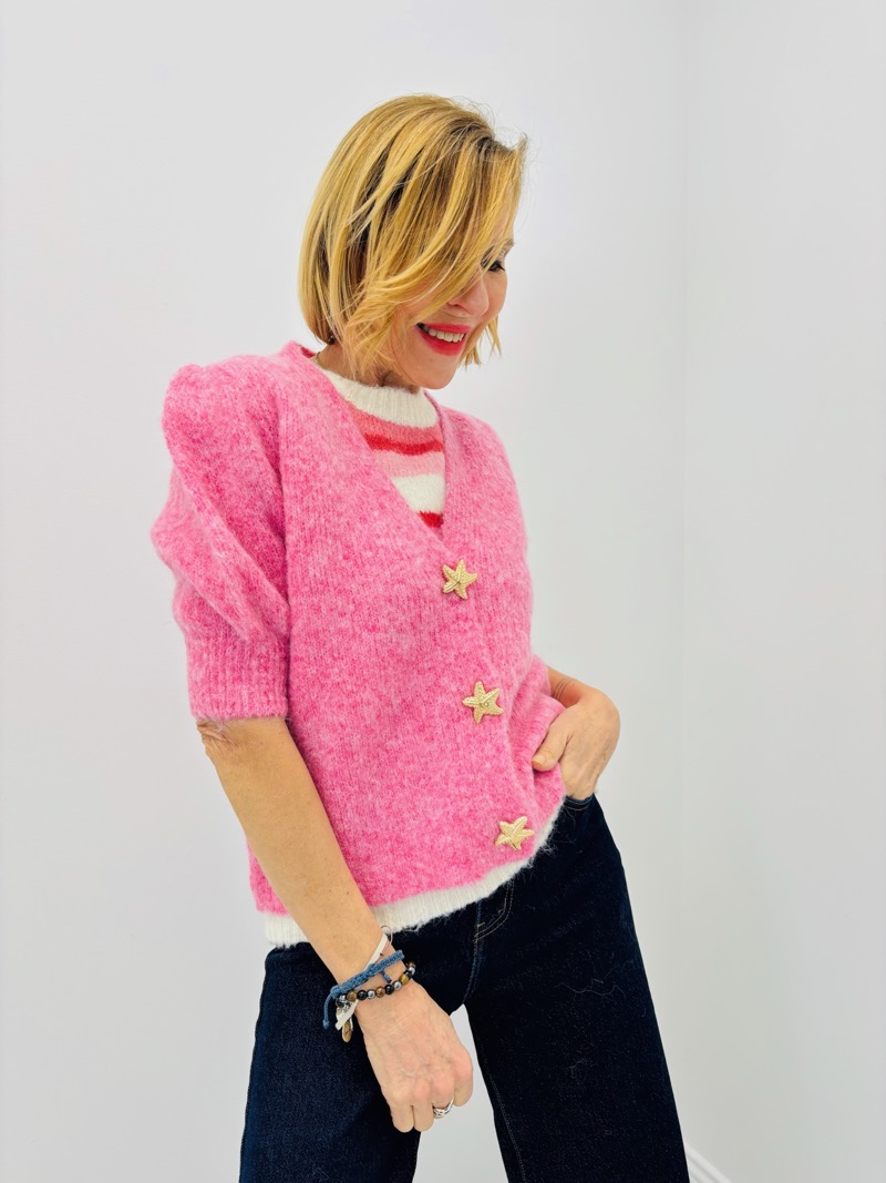 Gilet Manches Courtes en Maille – douceur colorée et esprit rétro chic