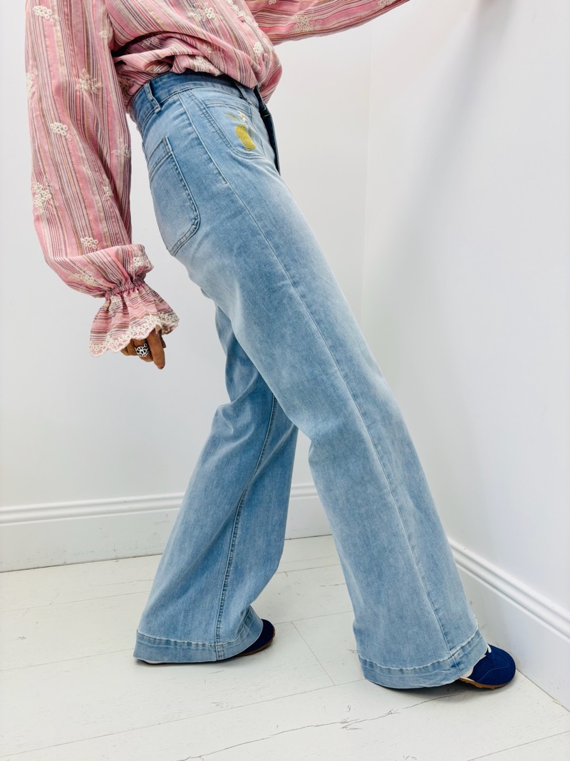 Jean Coupe Wide Leg – modernité affirmée et confort structuré – Image 6