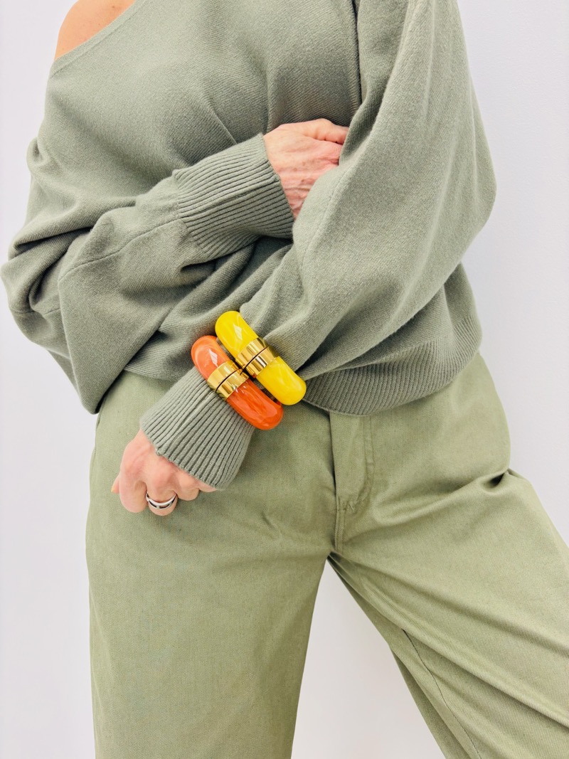 Bracelet Jonc Résine aux Accents Dorés – Image 3