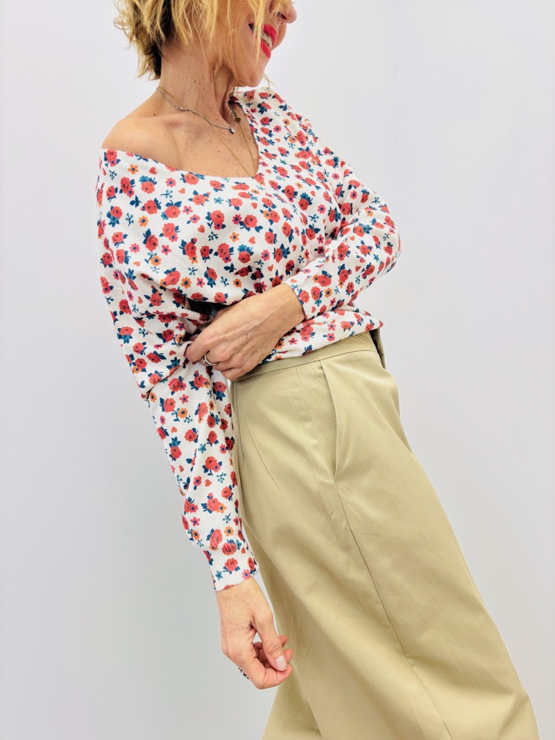 Pull Liberty À Col V En Maille Fluide – Image 4