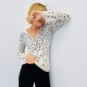Pull Fin Motifs Hirondelles – Douceur Viscose & Modal