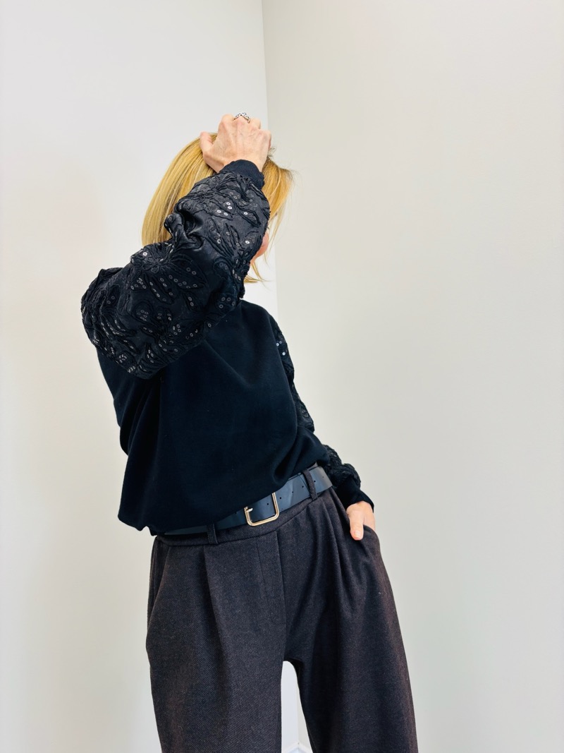 Pull Manches Sequins – Élégance Lumineuse & Confort Moderne – Image 4