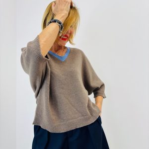 Maille Col V Contrasté – Manches 3/4, Douceur Premium & Style Italien