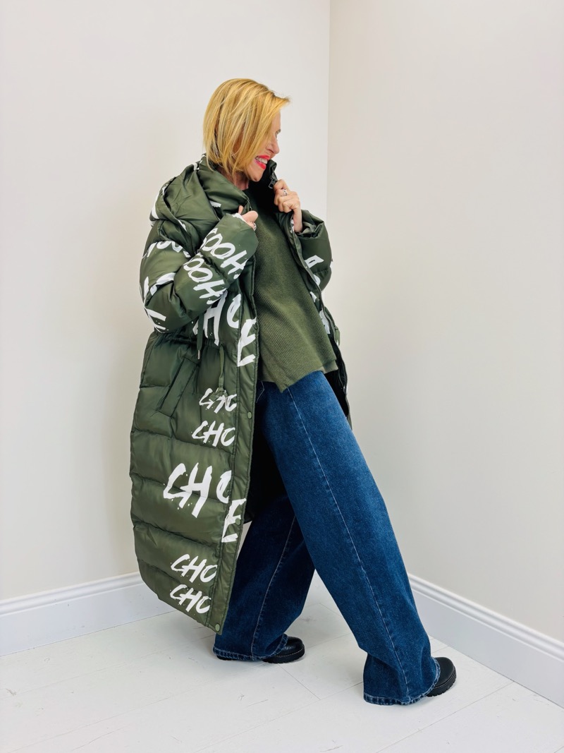 Doudoune Longue Imprimée – Volume Moderne & Capuche Amovible – Image 4