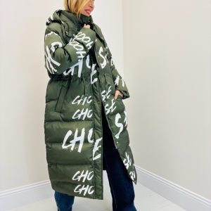 Doudoune Longue Imprimée – Volume Moderne & Capuche Amovible