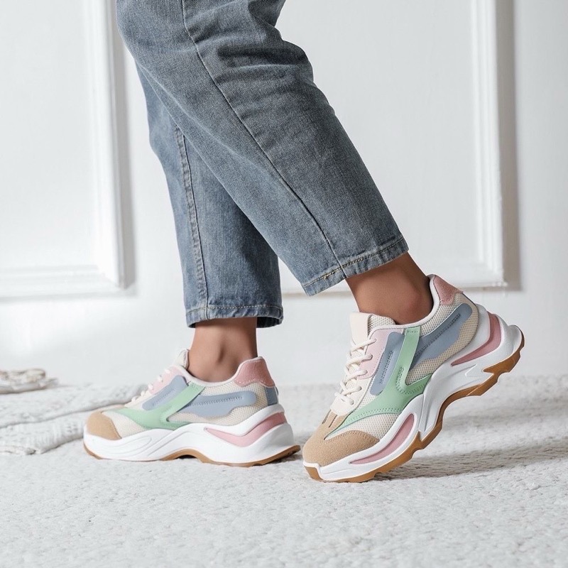 Baskets Contemporaines à Semelle Sculptée – Esprit Urbain Chic – Image 4