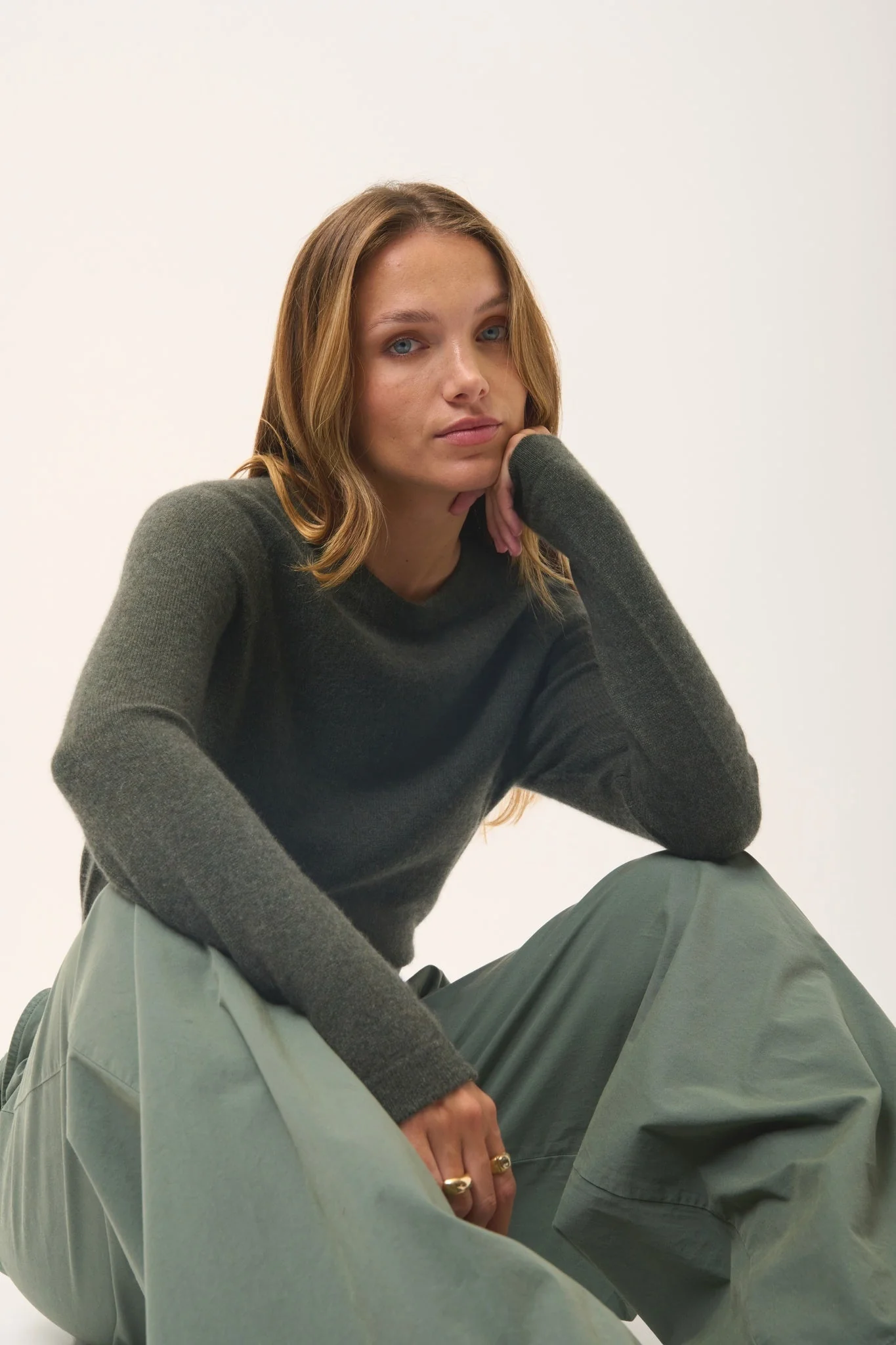 JANE pull col rond kaki chiné – Image 2