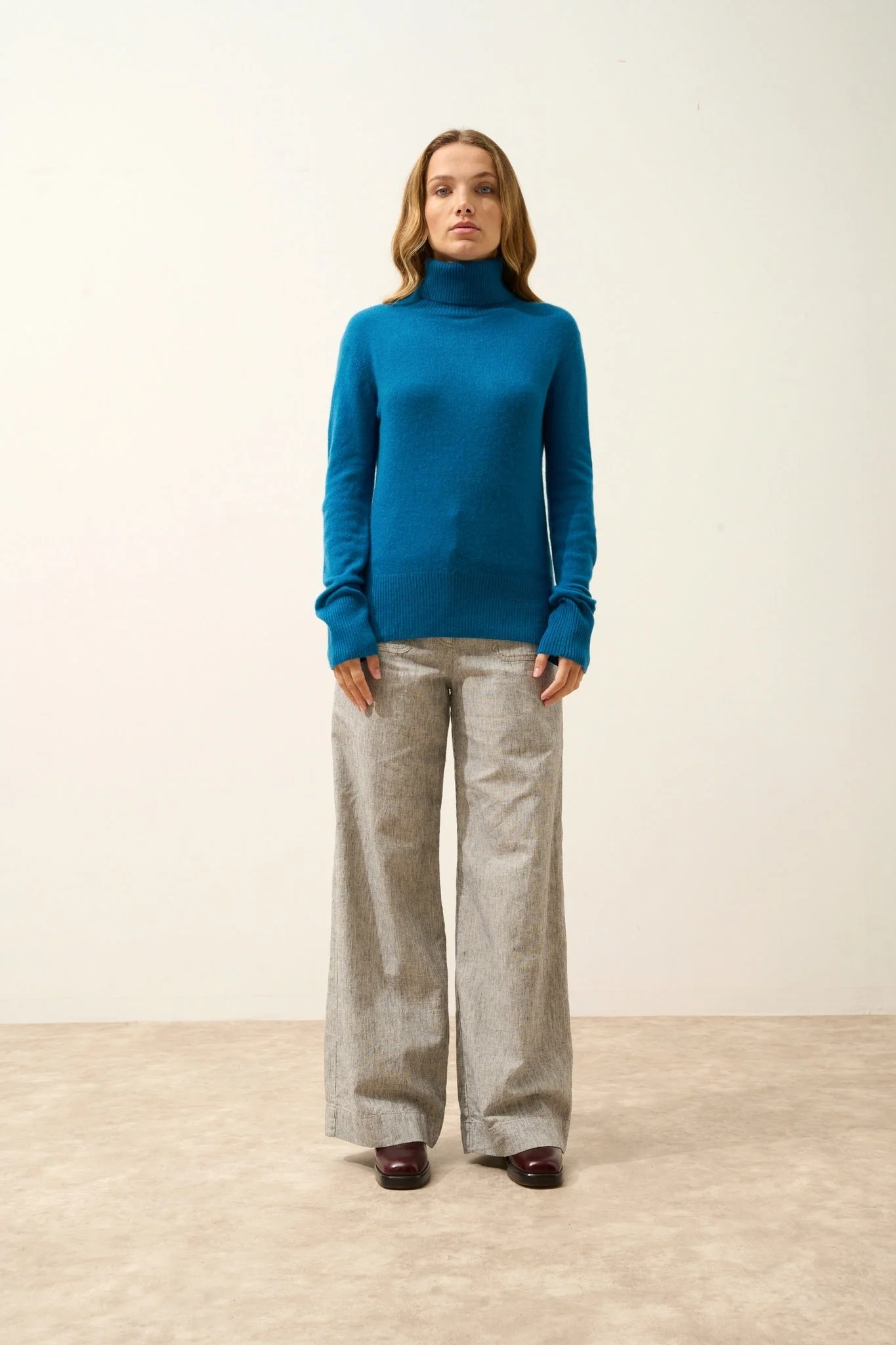 LEXIE pull col roulé paon - Image 7