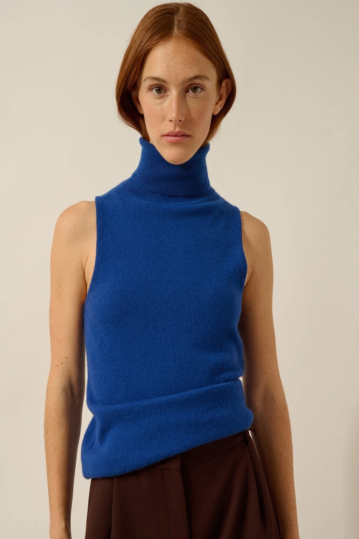 VIOLET pull col roulé outremer – Image 2