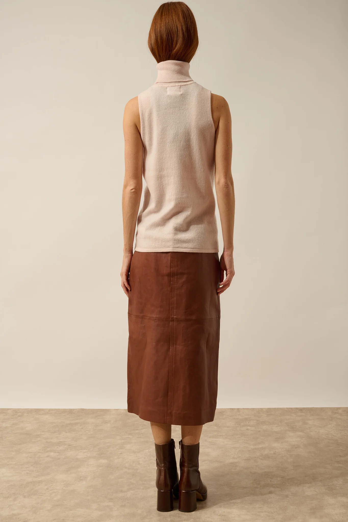 VIOLET pull col roulé poudre – Image 4