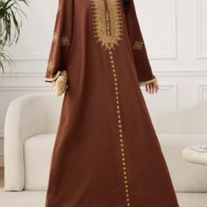 Abaya Élégant Brodé – Dentelle Dorée & Manches Évasées