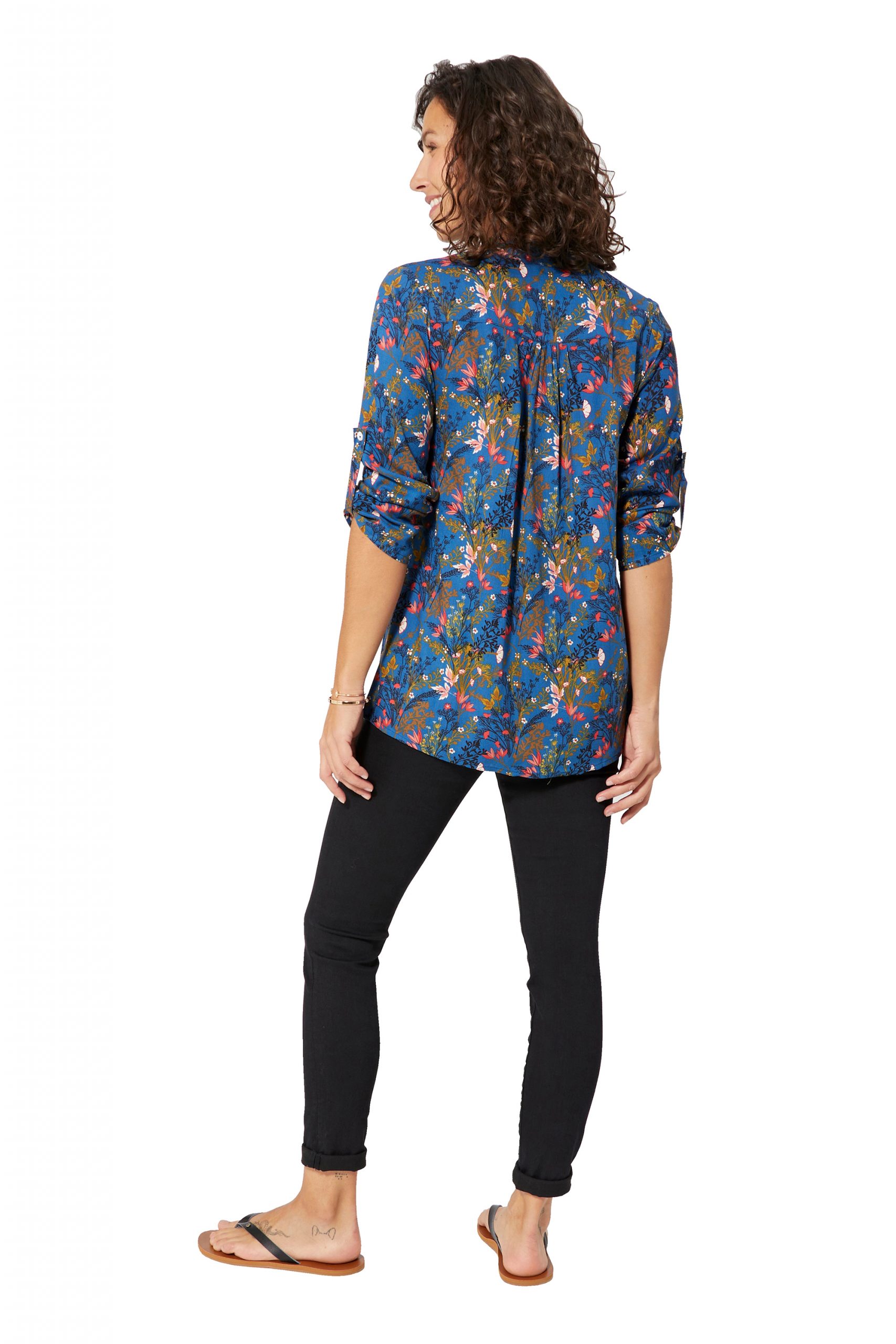Blouse bleue à fleurs – TIPV0004B - Image 3
