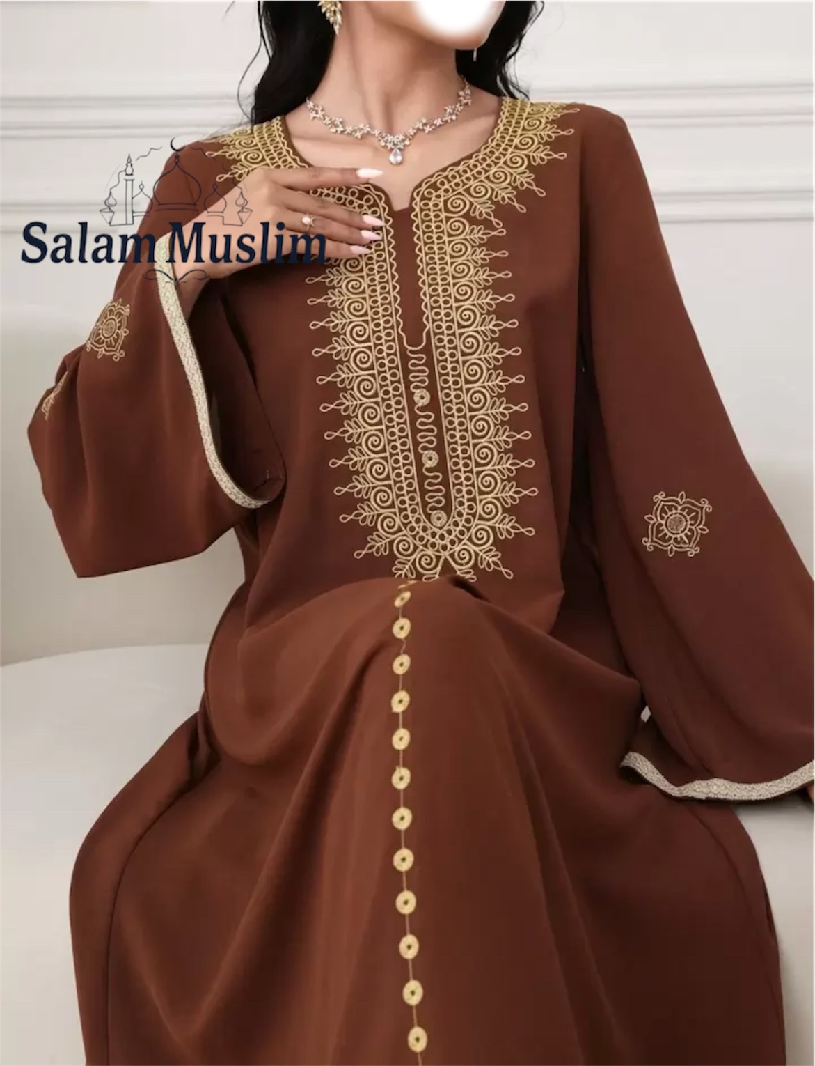Abaya Élégant Brodé – Dentelle Dorée & Manches Évasées – Image 6