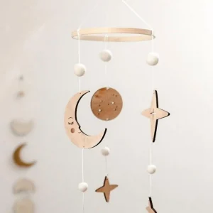 Mobile bébé lune et étoiles en bois SOUS LA LUNE